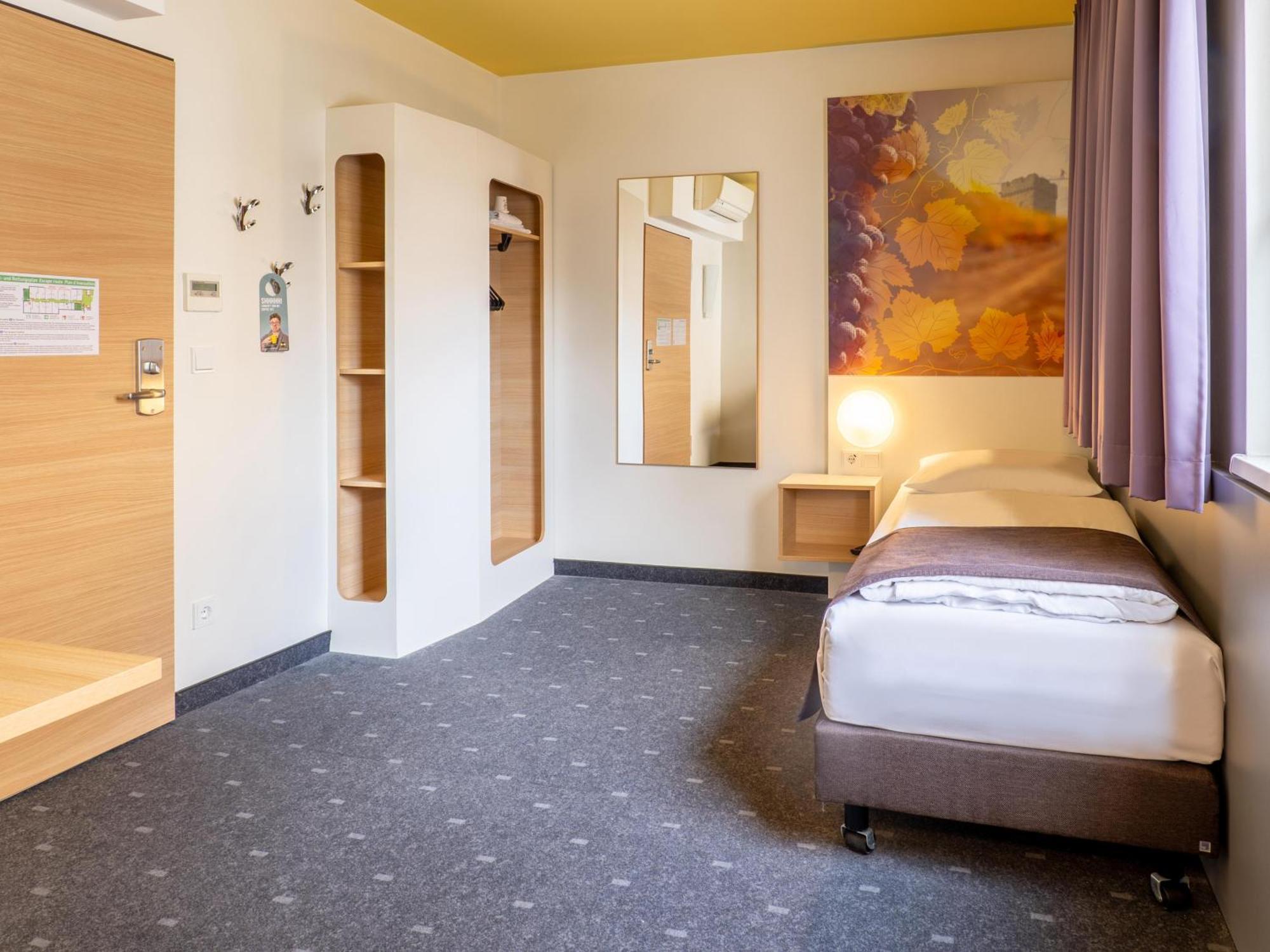 B&B Hotel Heilbronn Exteriör bild