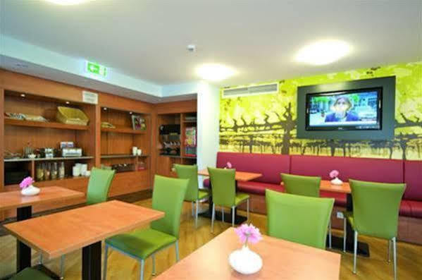 B&B Hotel Heilbronn Exteriör bild
